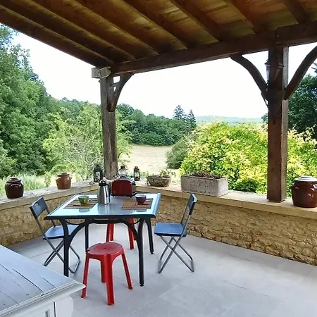 Dans Jolie Maison Du Perigord 1 * Montignac-Lascaux